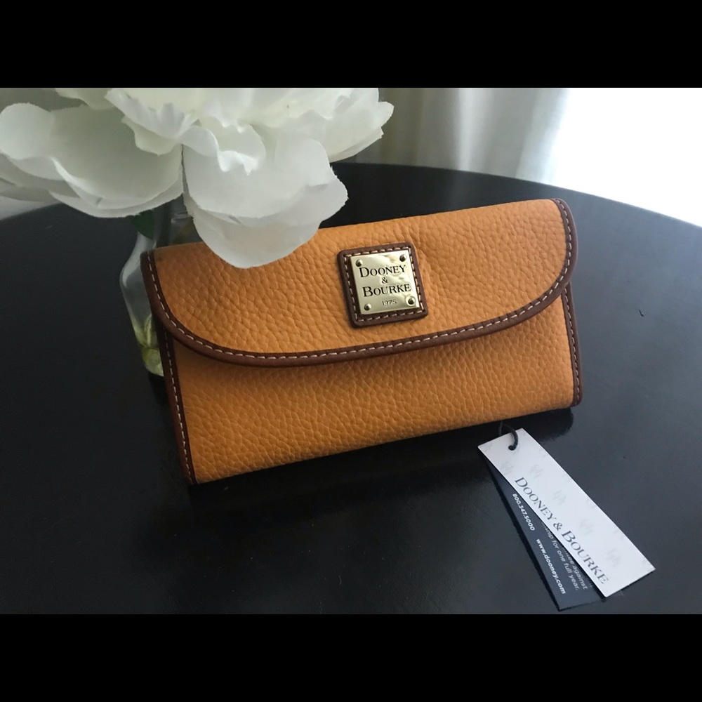 NWT Dooney&Burke Orange Leather Wallet